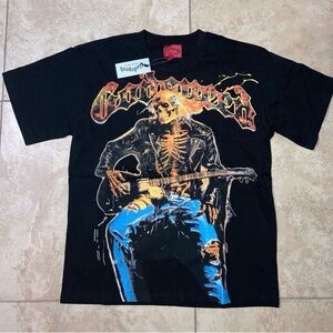 Edgy Black Graphic Tee with Skeleton Design